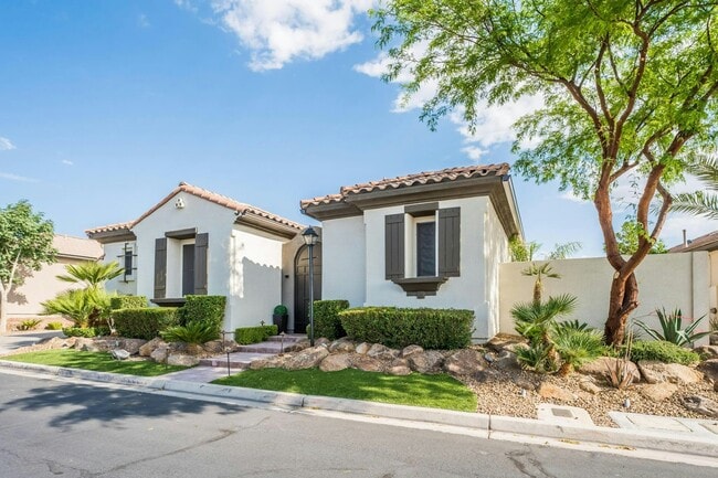 10820 Woodstream Ct in Las Vegas, NV - Building Photo - Building Photo