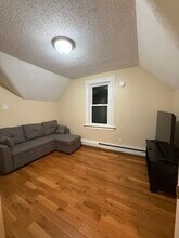 117 Lloyd St, Unit 3 in New Haven, CT - Building Photo - Building Photo