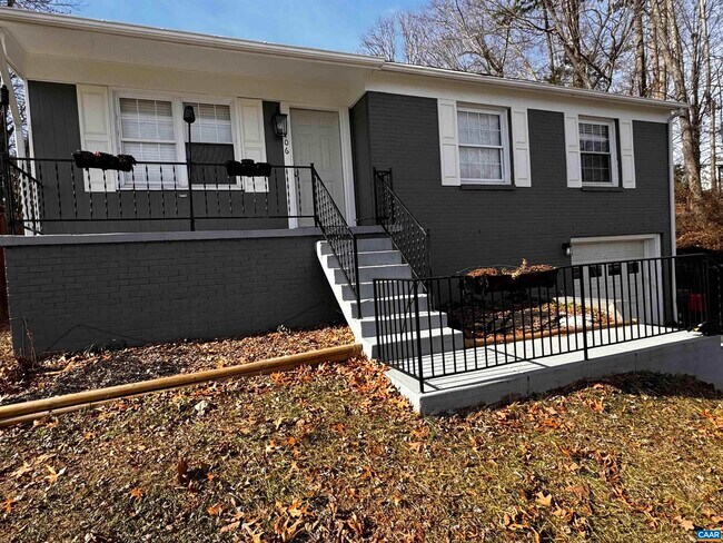 106 Camelot Dr in Charlottesville, VA - Building Photo - Building Photo