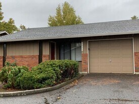 3020 NE 78th Ave in Vancouver, WA - Building Photo