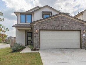 9101 Garnet Dr in Austin, TX - Building Photo - Building Photo