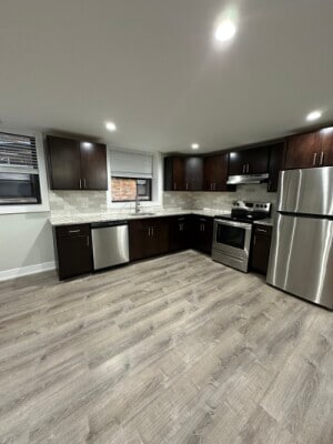 918 Crain St, Unit GDN West