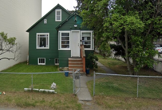 238 E 6th Ave in Anchorage, AK - Building Photo - Building Photo