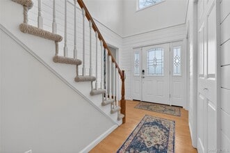 22 Blossom Hill Dr in Marlboro, NY - Building Photo - Building Photo