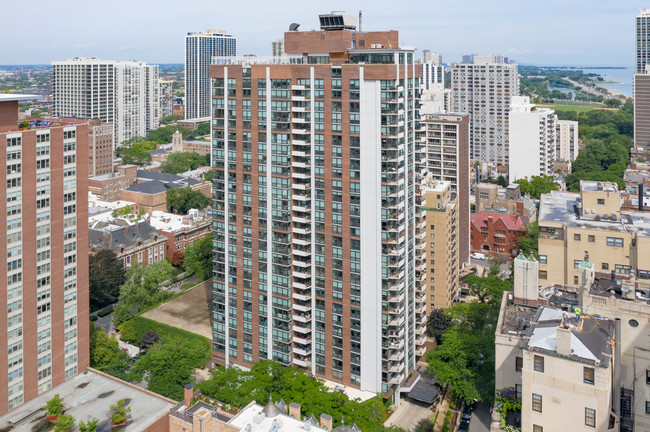 Astor House in Chicago, IL - Foto de edificio - Building Photo