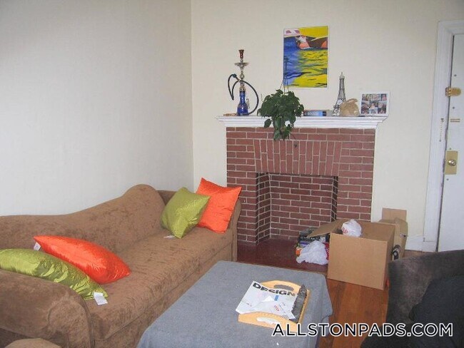 15 Glenville Ave