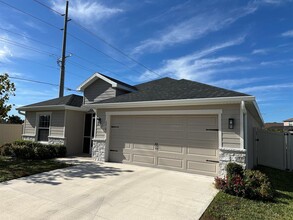 12183 Stone Pine St in Riverview, FL - Foto de edificio - Building Photo