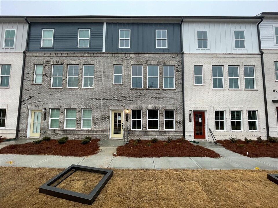 1230 May Elm Ln in Lawrenceville, GA - Building Photo