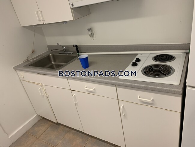 property at 91 Westland Ave