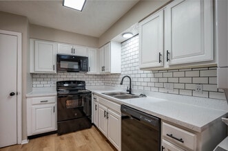 The Eclipse Apartment Homes in Indianapolis, IN - Building Photo - Building Photo