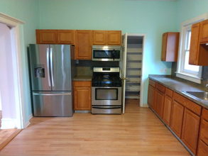 417 W Walnut St, Unit A in Perkasie, PA - Building Photo - Building Photo