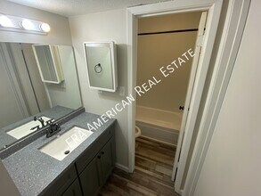 210 Pelham Rd in Fort Walton Beach, FL - Building Photo - Building Photo