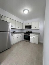 5990 NE 4th Ct in Miami, FL - Building Photo - Building Photo