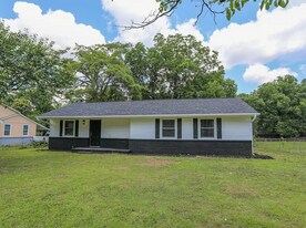219 Anderson Dr in Spartanburg, SC - Building Photo