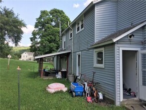 54 N Main St in Andover, NY - Foto de edificio - Building Photo