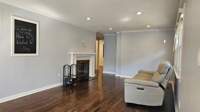 75 Florence Ave in Milford, CT - Building Photo - Building Photo