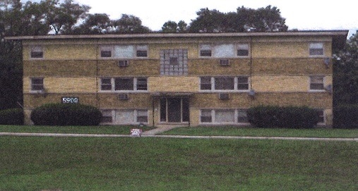 5900 Butterfield Rd in Berkeley, IL - Building Photo - Building Photo