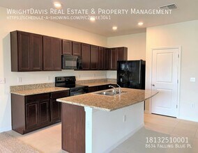 8634 Falling Blue Pl in Riverview, FL - Building Photo - Building Photo