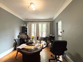 11 Gibson Ave in Hamilton, ON - Building Photo - Building Photo