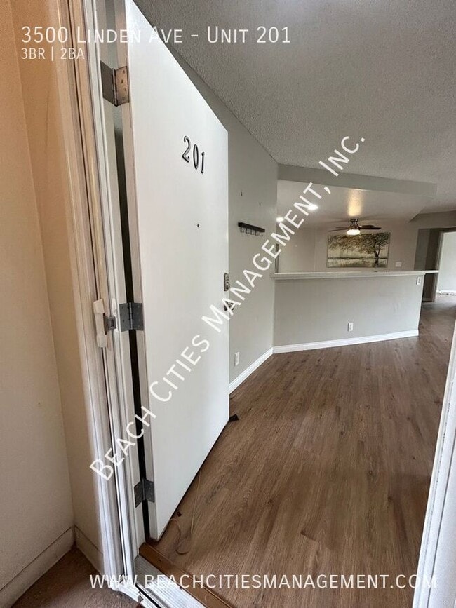 3500 Linden Ave in Long Beach, CA - Building Photo - Building Photo