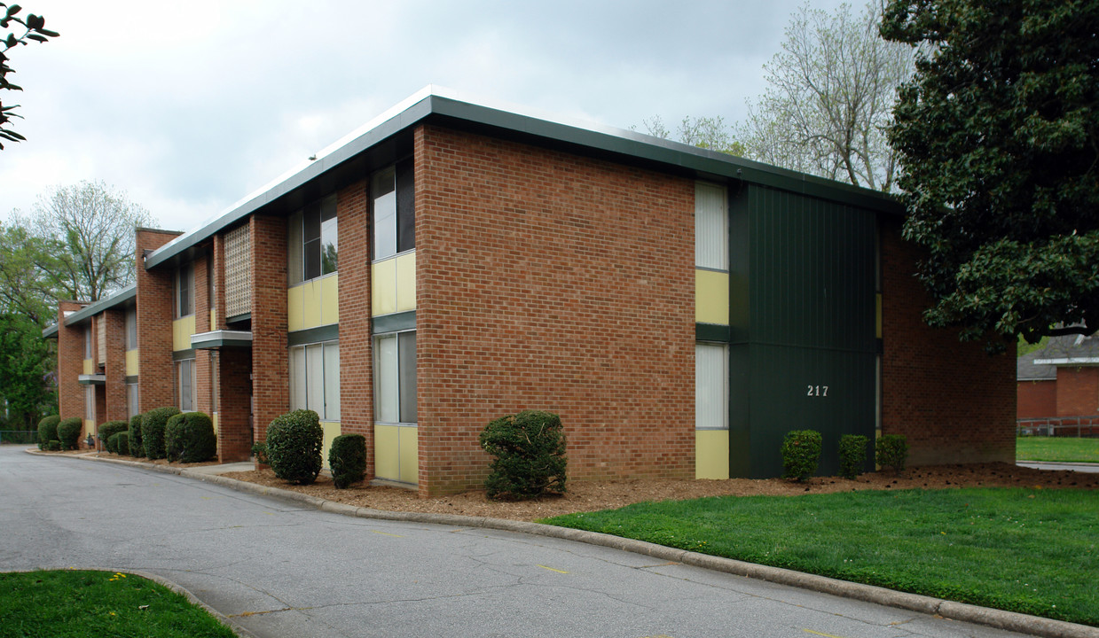 Greenbriar in High Point, NC - Building Photo