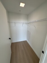 52 NW 32nd St, Unit A1 in Miami, FL - Foto de edificio - Building Photo