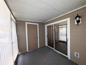 6740 121st Ave in Largo, FL - Building Photo - Building Photo