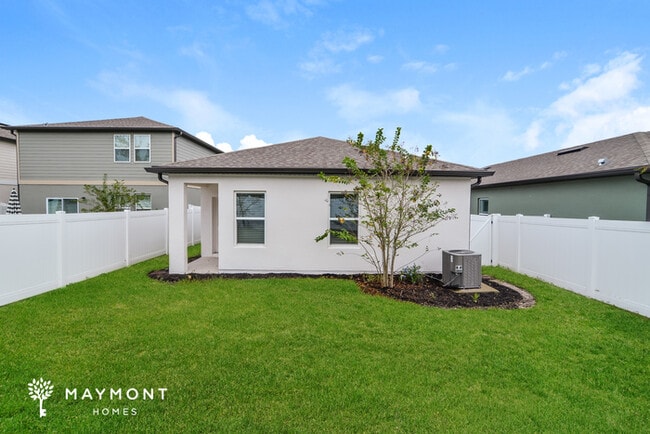 2632 Island Walk Dr in Deltona, FL - Foto de edificio - Building Photo