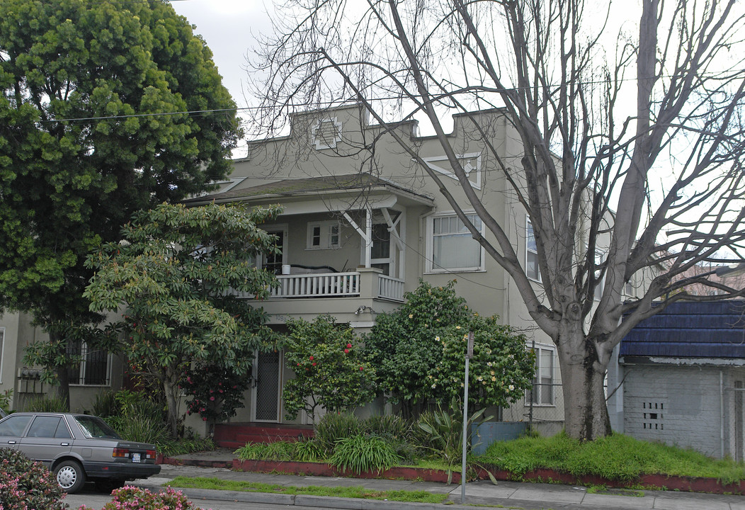 1089 Stanford Ave in Emeryville, CA - Foto de edificio