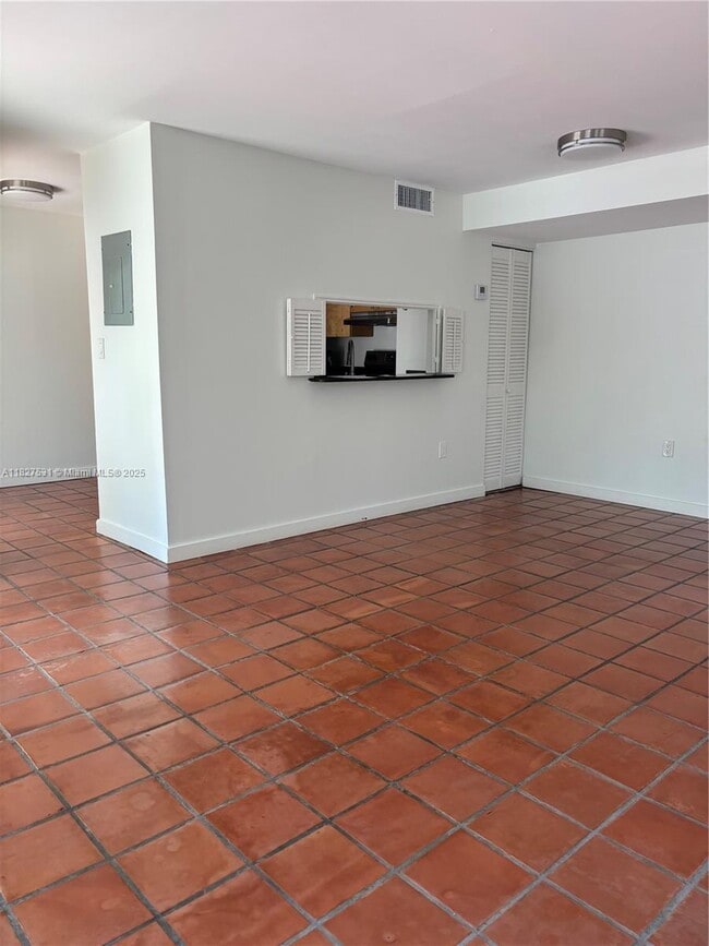 6800 SW 45th Ln in Miami, FL - Building Photo - Building Photo