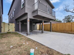8625 Homewood Ln in Houston, TX - Building Photo - Building Photo