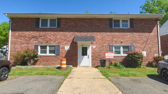 property at 3 Oak St