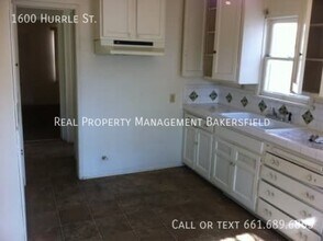 1600 Hurrle Ave in Bakersfield, CA - Building Photo - Building Photo