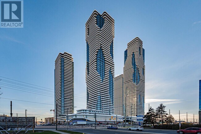 8 Interchange Wy in Vaughan, ON - Building Photo - Building Photo