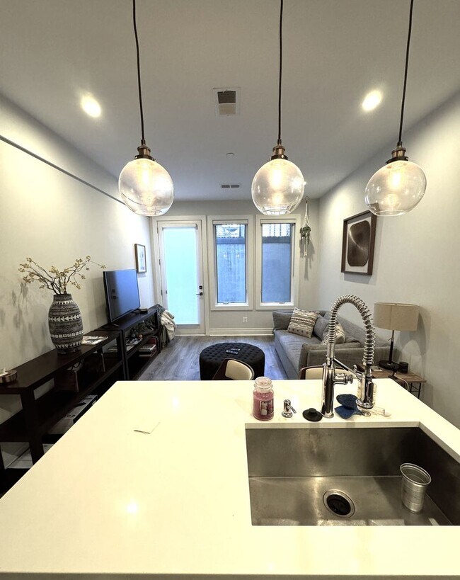 1713 S St NW in Washington, DC - Building Photo - Building Photo