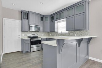 2011 Taft St in Weslaco, TX - Building Photo - Building Photo