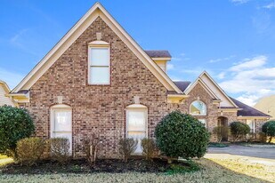 1418 Hidden Ridge Ln in Cordova, TN - Building Photo