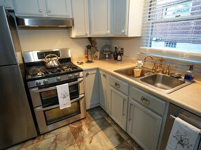 320 Ingram Rd in Cincinnati, OH - Building Photo - Building Photo