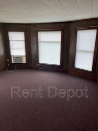 302 W State St photo'