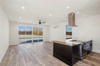 3460 Stonehill Ave, Unit 213 in Joshua Tree, CA - Building Photo - Building Photo