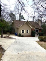 223 Cambo Ter in Birmingham, AL - Building Photo