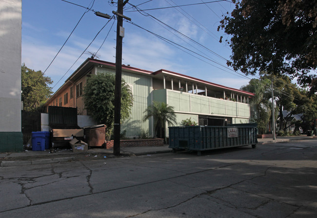 Leland Way Apartments in Los Angeles, CA - Building Photo - Building Photo