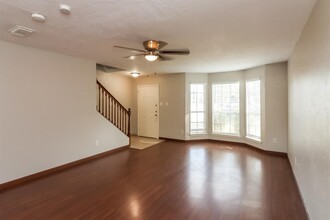 10826 Belle Haven Dr in Houston, TX - Building Photo - Building Photo