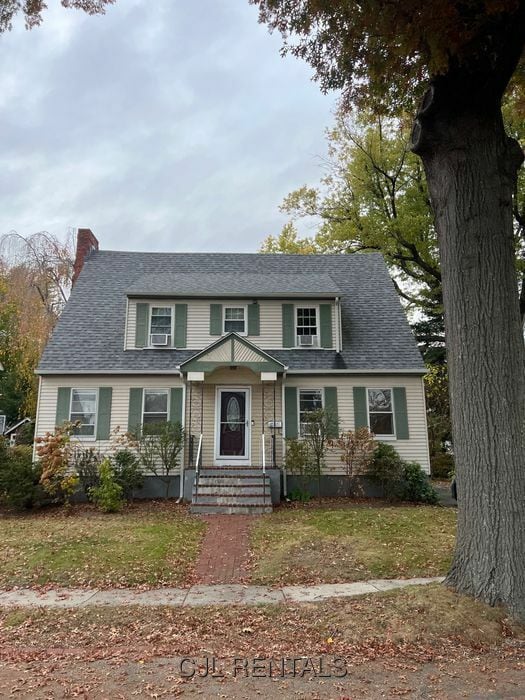 property at 30 Stearns Rd