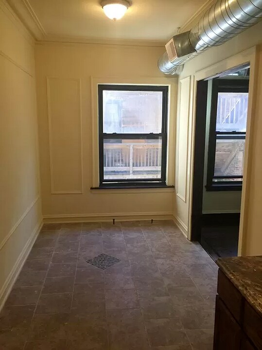 7845 S Colfax in Chicago, IL - Building Photo