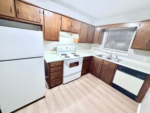 1210 West End Ave in Chattanooga, TN - Building Photo - Building Photo