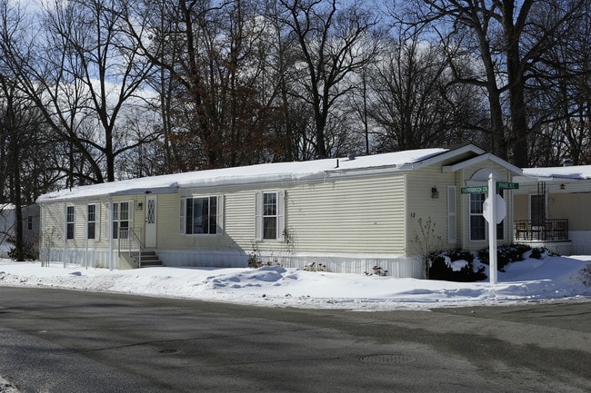 Timberbrook in Bristol, IN - Foto de edificio - Building Photo