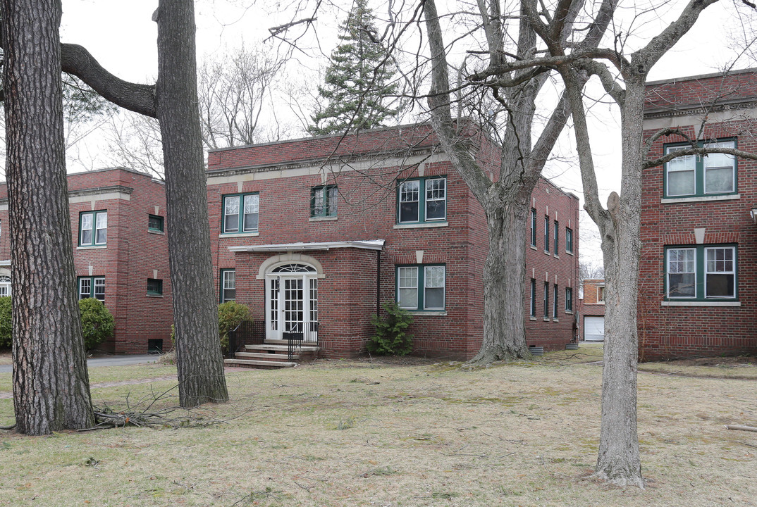 148 Manning Blvd in Albany, NY - Building Photo