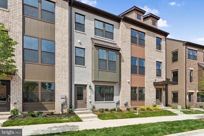 6018 Beake St in Hyattsville, MD - Building Photo - Building Photo
