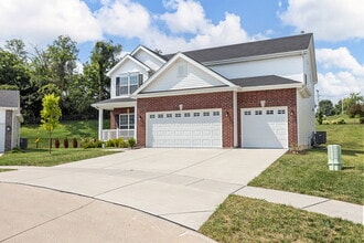 1024 Miremont Dr in Manchester, MO - Building Photo - Building Photo